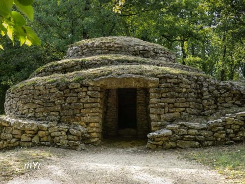 Tumulus de Bougon Niort F4 Deux-Sèvres Nueva Aquuitania