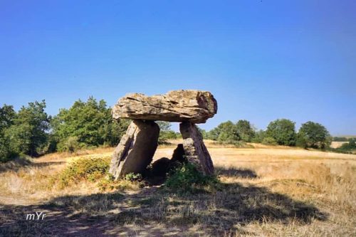 Dolmen-Tiergues-F1-Saint-Affrique-Millau Aveyron Occitania