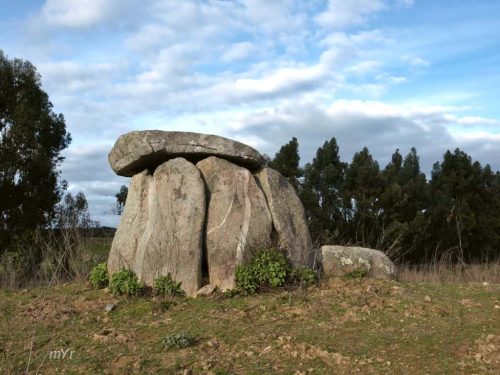 Anta da Herdade do Barrocal 1  Nossa Senhora da Tourega Èvora Èvora Alentejo