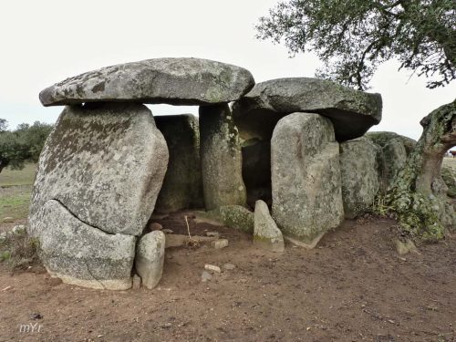 Anta das Cabeças Igrejinha Arraiolos Évora Alentejo