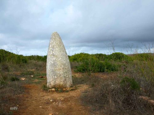  Menhir-do-Padrão-Ingrina-Vila-do-Bispo Algarve