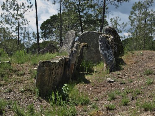 Anta de Curral dos Mouros Seia Coimbra Centro